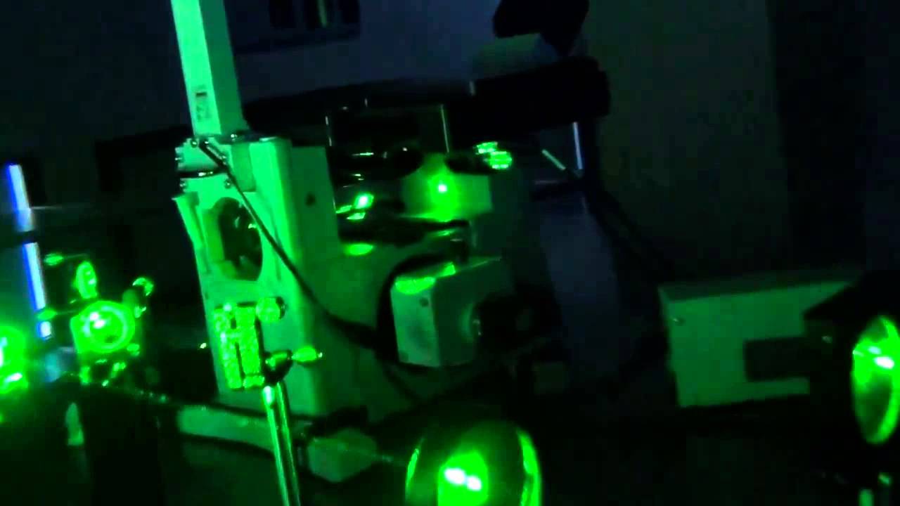 A lézercsipesz optikai rendszere (Kép: Látványlabor: A lézercsipesz optikai rendszere
/YouTube)